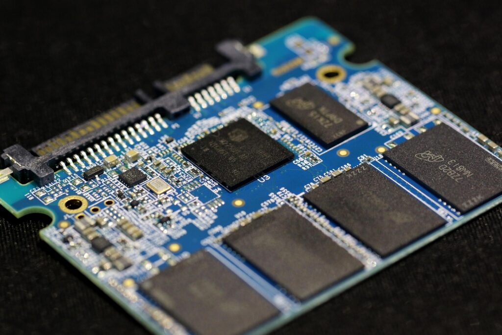 SSD M.2 ยี่ห้อไหนดี – เปรียบเทียบ NVMe ทุกรุ่นก่อนควักกระเป๋า
